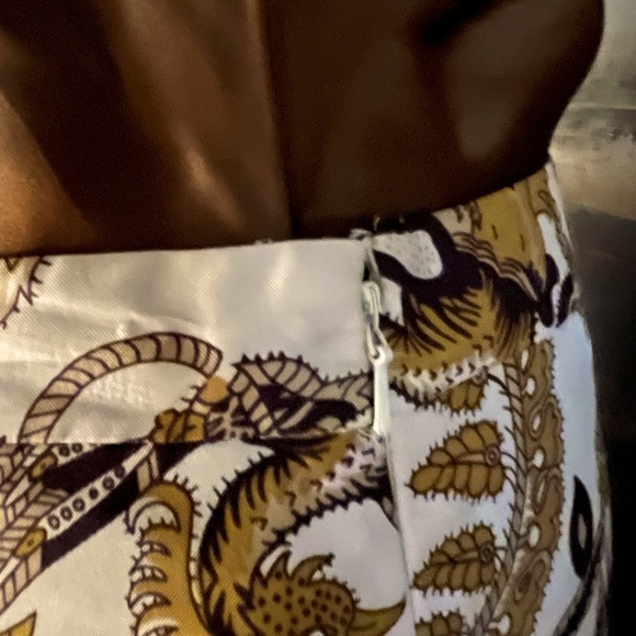 Old Navy Silk Pleated Skirt - Picture 6 of 14